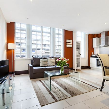 Club Living - Barbican Apartments Londres Extérieur photo