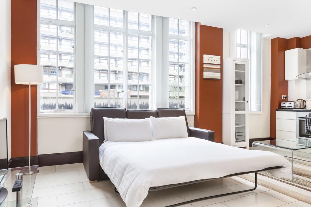 Club Living - Barbican Apartments Londres Extérieur photo