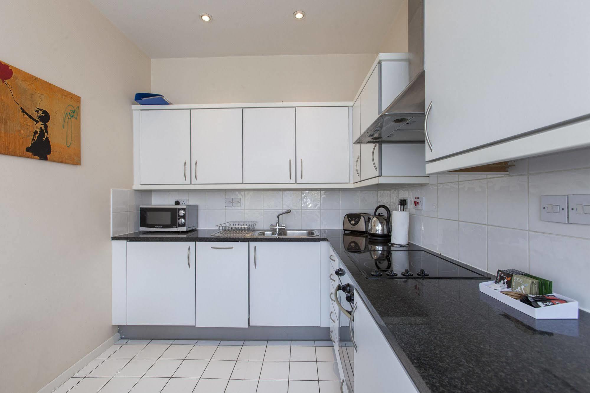 Club Living - Barbican Apartments Londres Extérieur photo